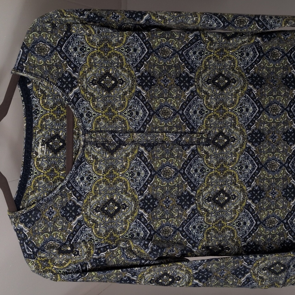 Women's Blue and Green Patterned Top